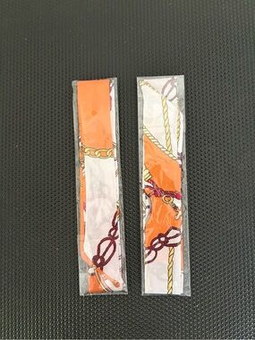 Silk-Feel Orange & White Chain Print Twilly Scarf